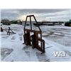 Image 3 : WHEEL LOADER BALE FORK