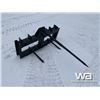 Image 2 : (UNUSED) SKID STEER BALE FORKS