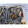 Image 6 : WRENCHES, CRESCENT WRENCHES, SCREW DRIVERS