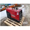 Image 2 : LINCOLN 305G RANGER WELDER