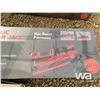Image 3 : 50 TON BOTTLE JACK & 3 TON HYD. FLOOR JACK