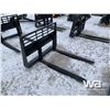 Image 2 : (UNUSED) SKID STEER 48" PALLET FORKS