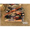 Image 2 : (UNUSED) PALLET OF SHOVELS & TOOLS