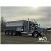 Image 2 : 2013 Kenworth T800 Tri Drive Sleeper Tank Truck