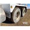 Image 18 : 1999 Sterling Universal T/A Concrete Truck