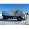 Image 2 : 1998 Kenworth T800 T/A Grain Truck