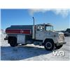 Image 2 : 1986 Ford 7000 2,200 Gal. S/A Fuel Truck