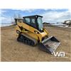 Image 2 : 2011 Caterpillar 257B3 Compact Track Loader