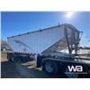 Image 18 : 2002 Doepker Super B-Train Grain Trailers