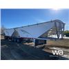 Image 2 : 2002 Doepker Super B-Train Grain Trailers