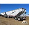 Image 4 : 2002 Doepker Super B-Train Grain Trailers