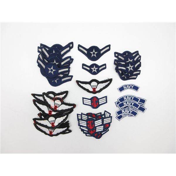 ASSORTED MILITARY BADGE LOT