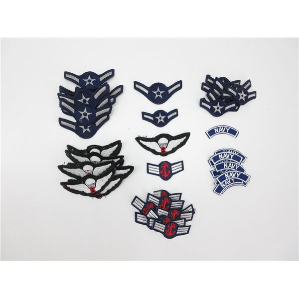 ASSORTED MILITARY BADGE LOT