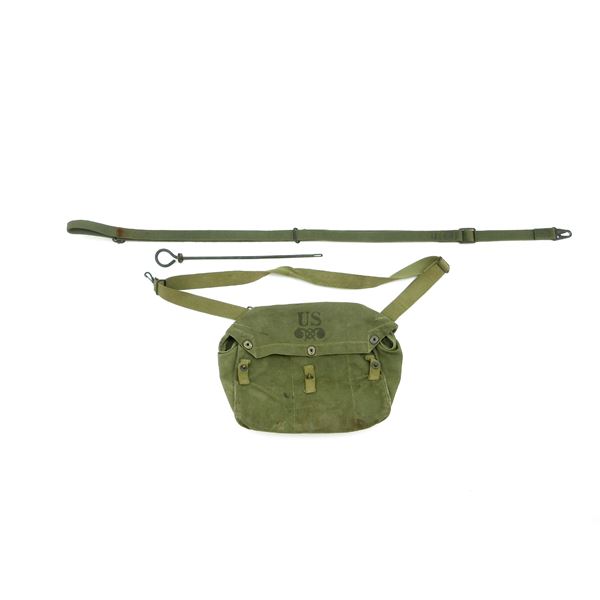 ASSORTED MILITARY ACCESSORIES LOT