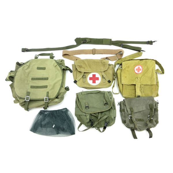 ASSORTED MILITARY BAG / PACK ETC. LOT