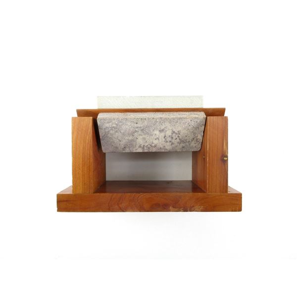 CUSTOM MADE KNIFE SHARPENER