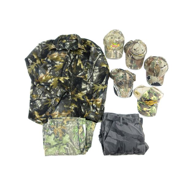 ASSORTED MEN'S HUNTING CLOTHES LOT