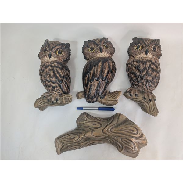 Chalkware Ceramic Owl Wall Hanging Set