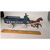 Image 1 : Cast Iron Transfer Wagon Horse and Driver