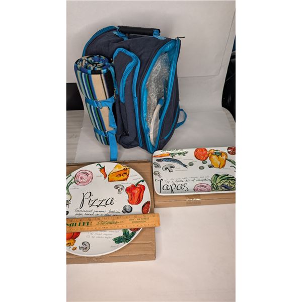 Picnic Backpack Two Whole Home Platters NIB