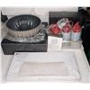 Curtis Stone Bundt Pan Three Squeeze Bottles on Tray Maxwell Williams Tray