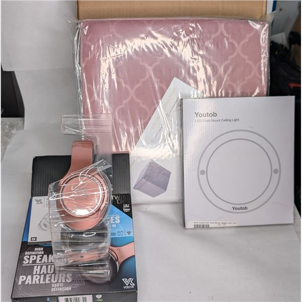 Organizeme Velvet Storage Ottoman x 2 Voltix Headphones Youtob Light