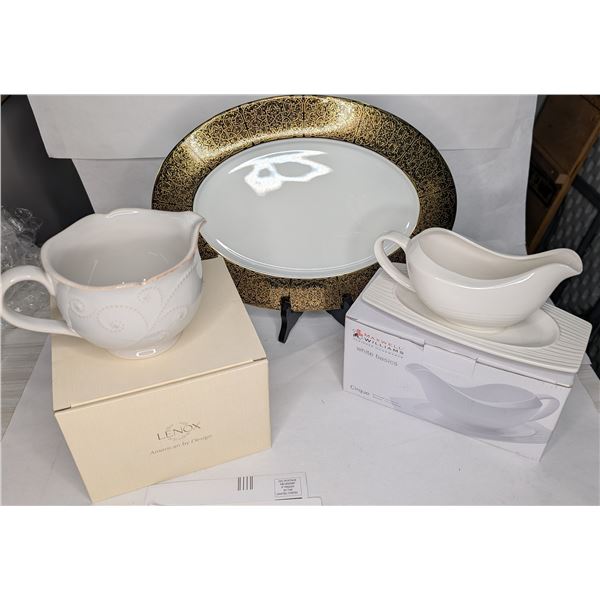 Maxwell Williams White Gravy Boat Lenox Jug and Mikasa Antonia Gold Platter NEW