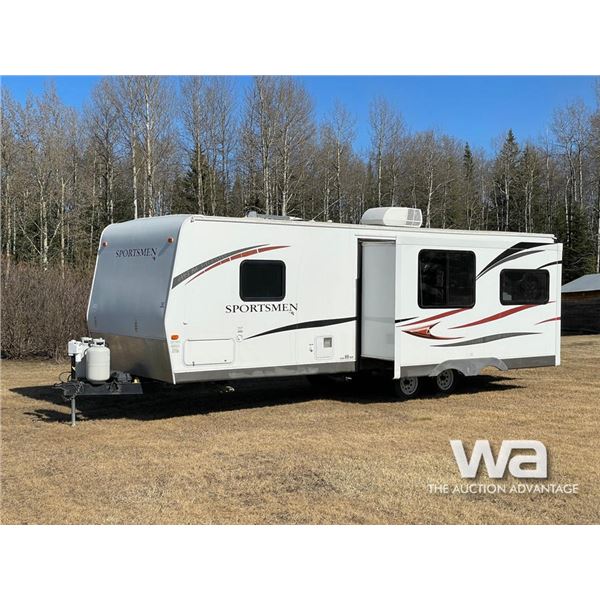 2014 SPORTSMAN 28. FT. T/A TRAVEL TRAILER