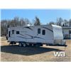 Image 2 : 2014 SPORTSMAN 28. FT. T/A TRAVEL TRAILER