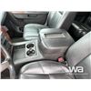 Image 7 : 2013 CHEVROLET SUBURBAN SPORTS UTILITY VEHICLE