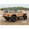 Image 3 : 1993 JEEP CHEROKEE 4 DOOR STATION WAGON