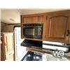 Image 24 : 2012 OUTBACK 210RS  21 FT. T/A TRAVEL TRAILER