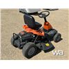 Image 3 : 2020 COLUMBIA 30 IN. RIDE ON LAWN MOWER