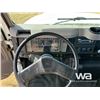Image 13 : 2000 INTERNATIONAL 4700 S/A ROLLBACK TRUCK