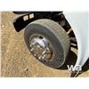Image 28 : 2000 INTERNATIONAL 4700 S/A ROLLBACK TRUCK