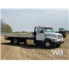 Image 2 : 2000 INTERNATIONAL 4700 S/A ROLLBACK TRUCK