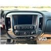 Image 10 : 2015 GMC SIERRA 3500 HD CREW CAB BOOM TRUCK