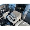 Image 7 : 2015 DODGE RAM LARAMIE 5500HD CREW CAB FLATBED