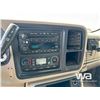 Image 17 : 2004 GMC 2500HD SLT CREW CAB FLATBED TRUCK