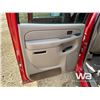 Image 25 : 2004 GMC 2500HD SLT CREW CAB FLATBED TRUCK