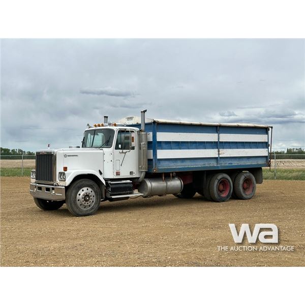1980 GMC GENERAL N9500 T/A GRAIN TRUCK