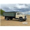 Image 2 : 1976 IHC LOADSTAR 1600 S/A GRAIN TRUCK