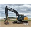Image 1 : 2013 JOHN DEERE 250G LC HYDRAULIC EXCAVATOR