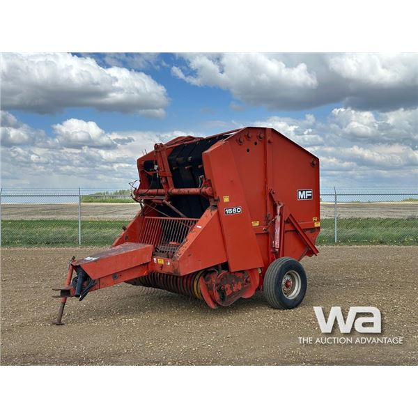 MASSEY FERGUSON 1560 ROUND BALER