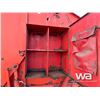 Image 23 : MASSEY FERGUSON 1560 ROUND BALER
