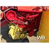 Image 17 : NEW HOLLAND 847 ROUND BALER