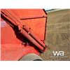 Image 19 : NEW HOLLAND 847 ROUND BALER