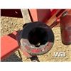 Image 8 : NEW HOLLAND 847 ROUND BALER