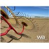 Image 13 : TONUTTI 10 WHEEL HAY RAKE