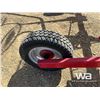 Image 19 : TONUTTI 10 WHEEL HAY RAKE